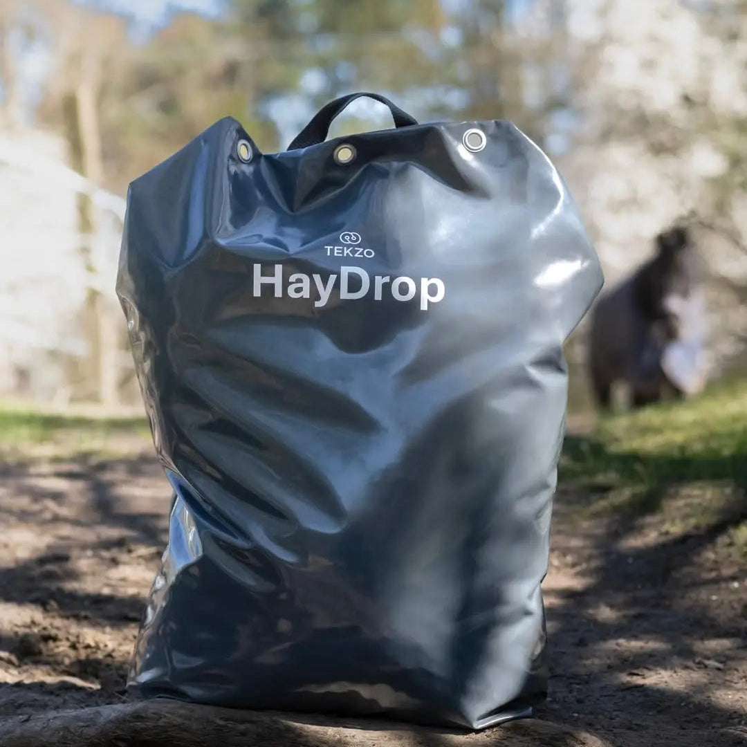 HAY ぴょんぴょん HayDrop | Automatic Hay Feeder for horses | Tekzo – TEKZO